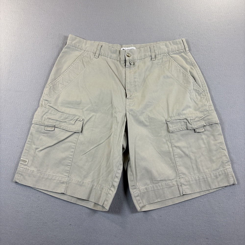 Columbia Shorts‎ Womens Size 36 Beige Cargo Pockets Cotton Hiking Outdoor Logo